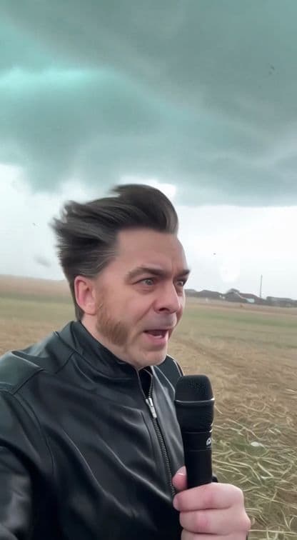 Storm Chaser's Gritty Encounter: Funnel Formation and Flying Debris AI prompt example (Sora)